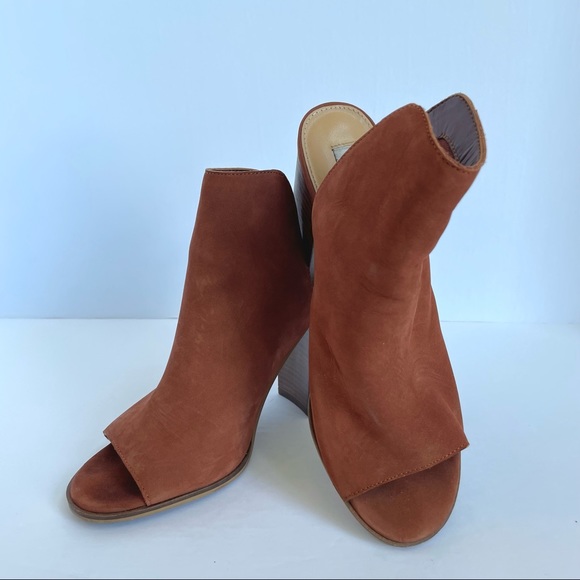 Steve Madden Tilt Block Heel Mules, Peep Toe, Size 9, Medium Width - Picture 1 of 7